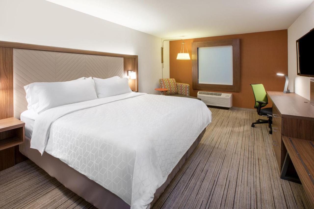 Holiday Inn Express - Blair By Ihg Exterior photo